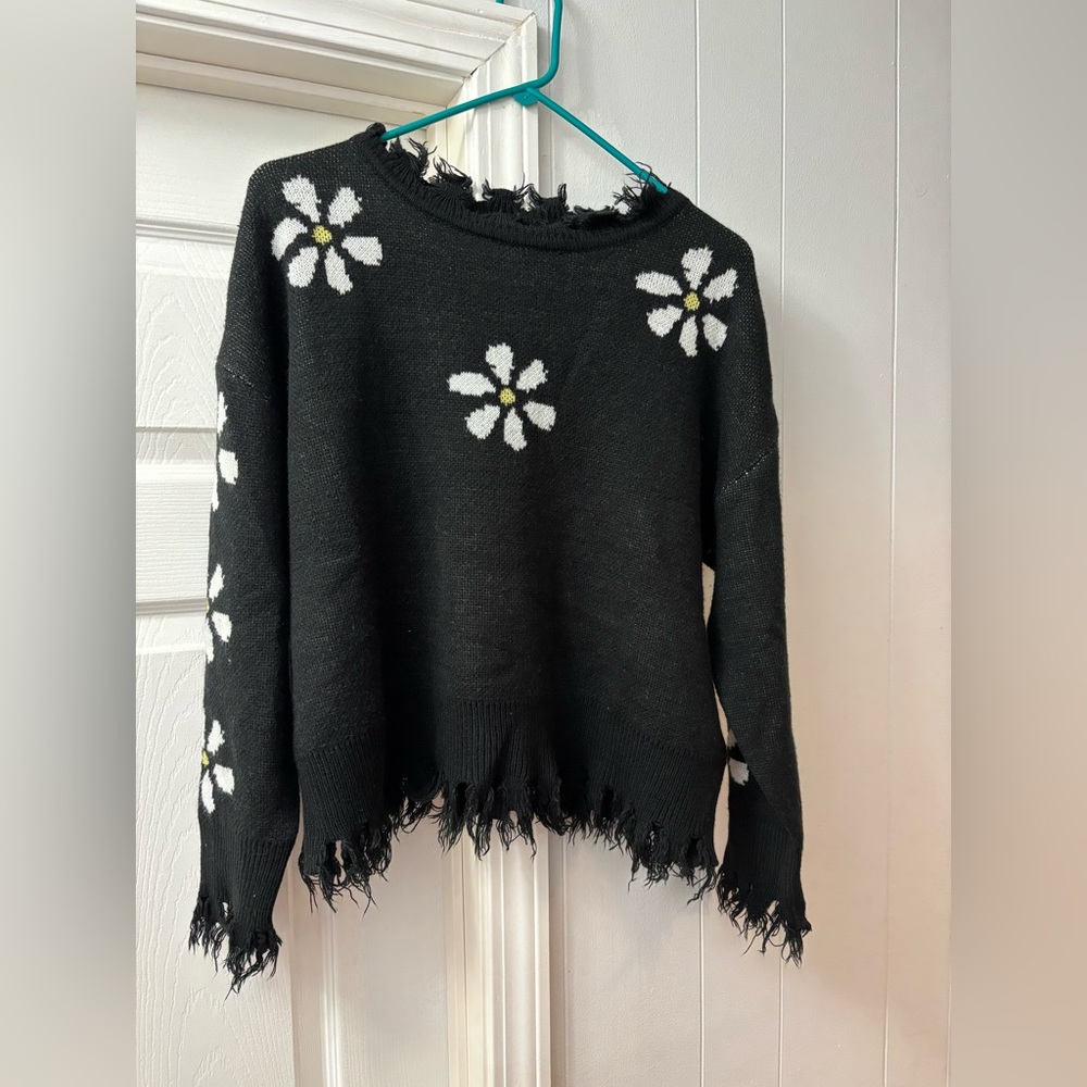 Women’s boutique black sweater size medium